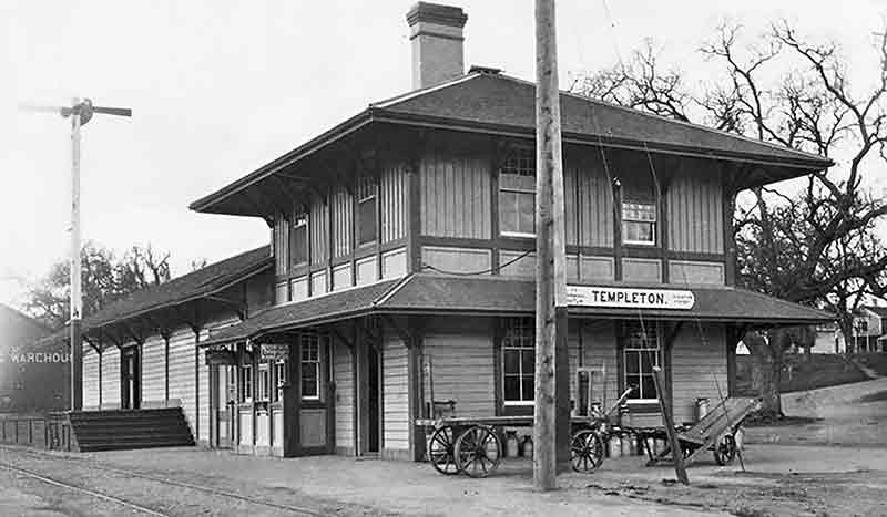 Old photo of the Train Station in 1949 